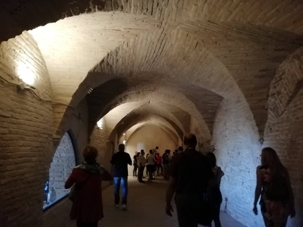Ingresso delle Cisterne romane - cosa vedere a Fermo