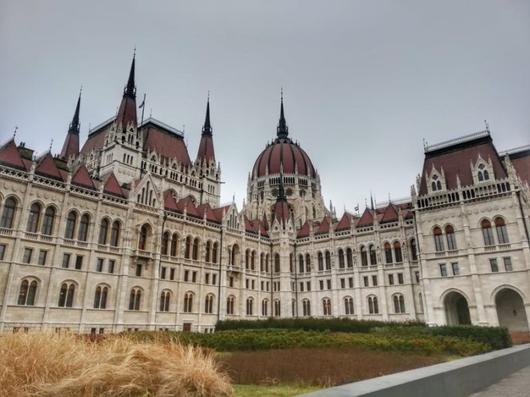 visitare il Parlamento di Budapest