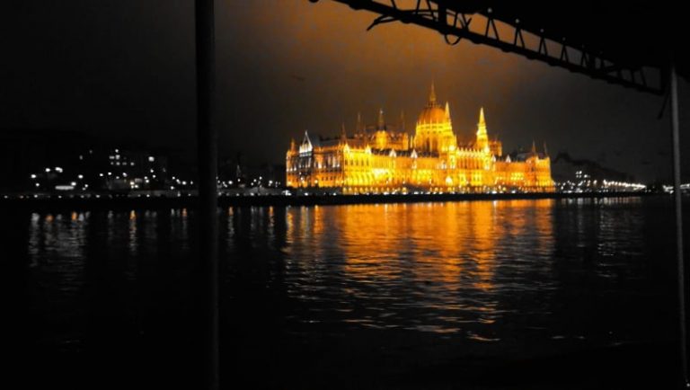 Crociera sul Danubio a Budapest Parlamento