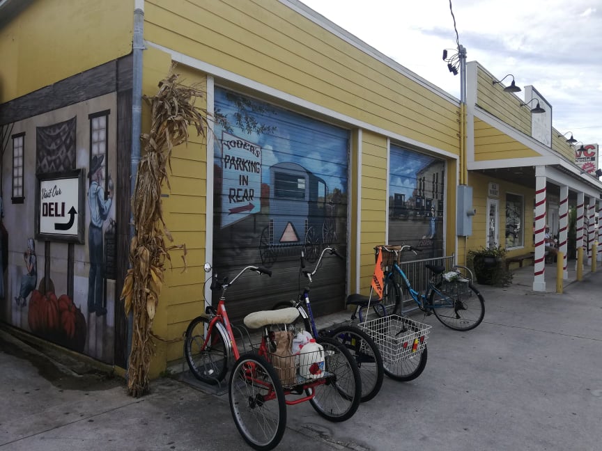Tricicli come mezzo di trasporto degli Amish in Florida - Comunità Amish in America Florida