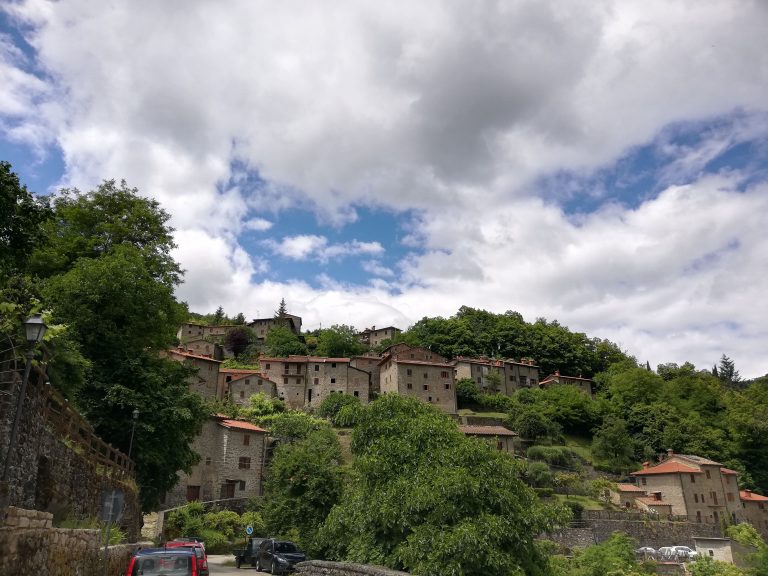 cosa vedere a Raggiolo borghi più belli d'Italia