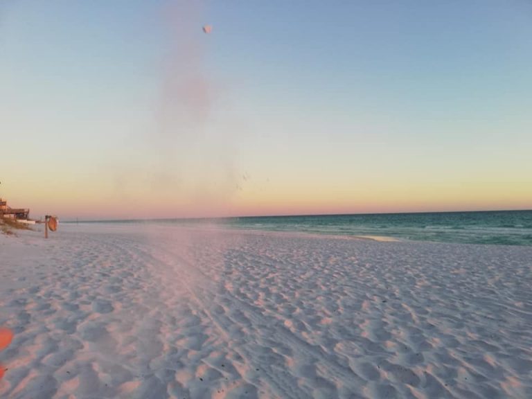 Tramonto in spiaggia a Destin Florida