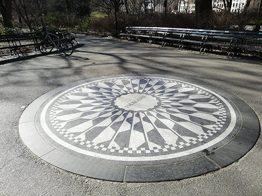 Strawberry Fields Memorial - Il mosaico Imagine  in memoria di John Lennon