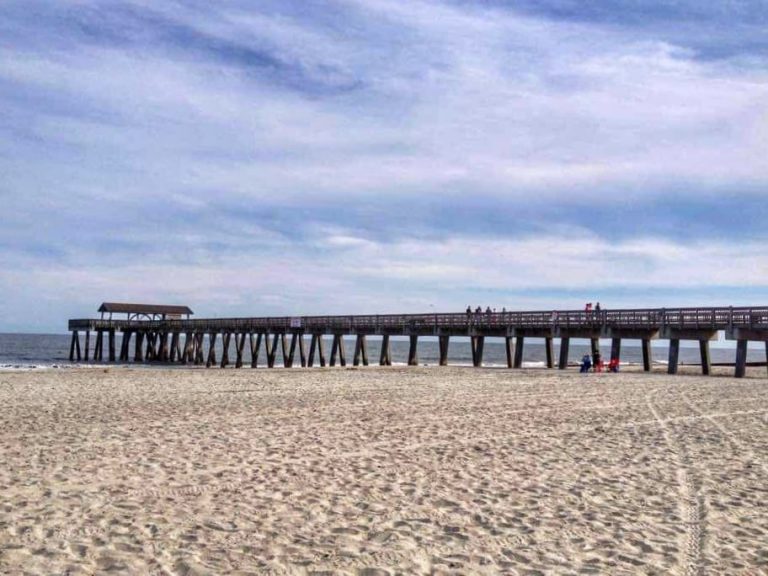 Spiaggia di Tybee Island Pavillon Pier Georgia