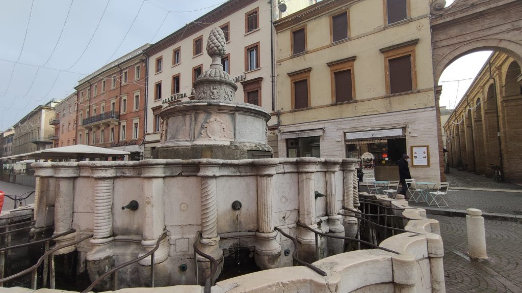 Fontana della Pigna - Rimini