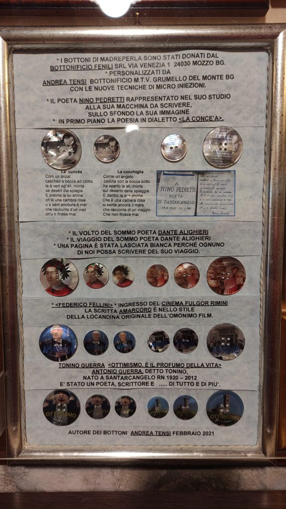 Bottoni dedicati a personaggi famosi Museo del Bottone Santarcagelo