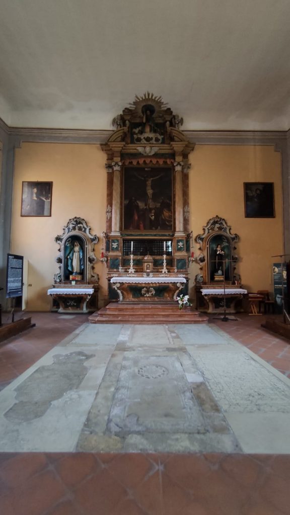 Sala con le tombe degli Estensi - Cosa vedere a Ferrara