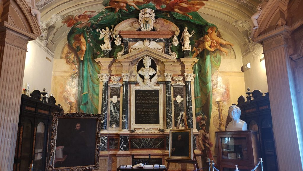Tomba di Ariosteo - Biblioteca Ariostea Ferrara