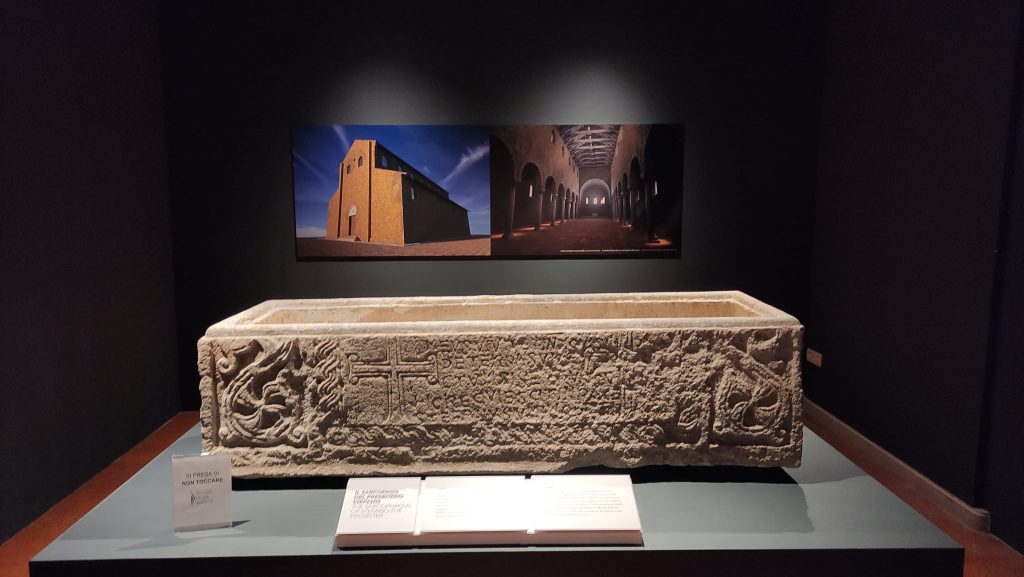 Sarcofago presbitero Stefano - Museo Delta Antico