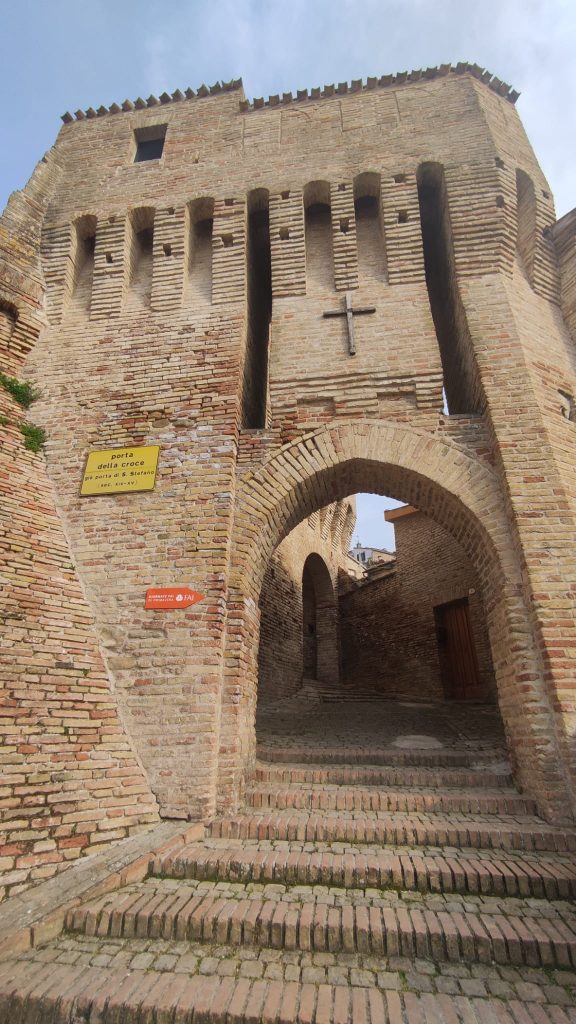 Porta della Croce Serra de' Conti