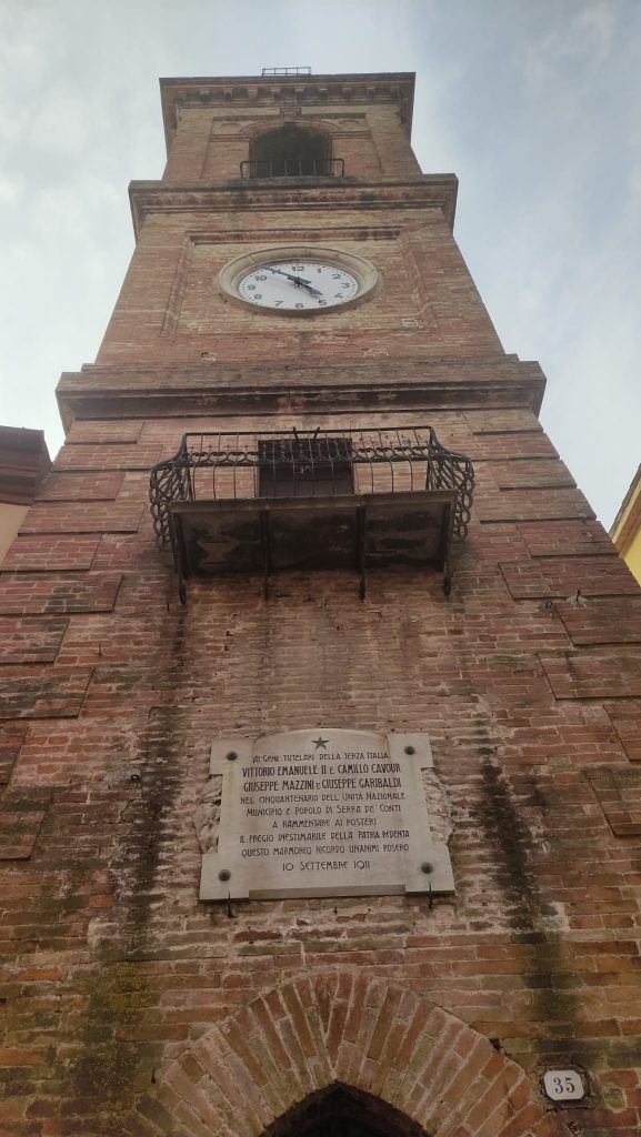 Torre civica Serra de' Conti
