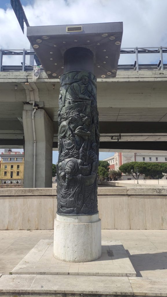 Bassorilievi dei piloni di Andrea Cascella Piazza Unione Pescara