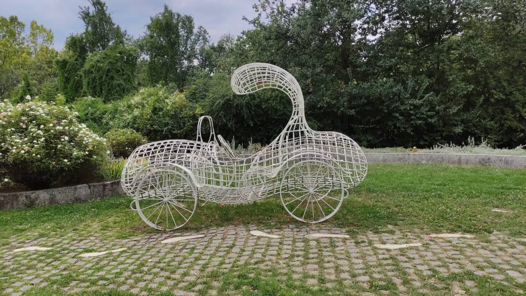 giardino dell'amore Kurpark Oberlaa auto romantica in metallo