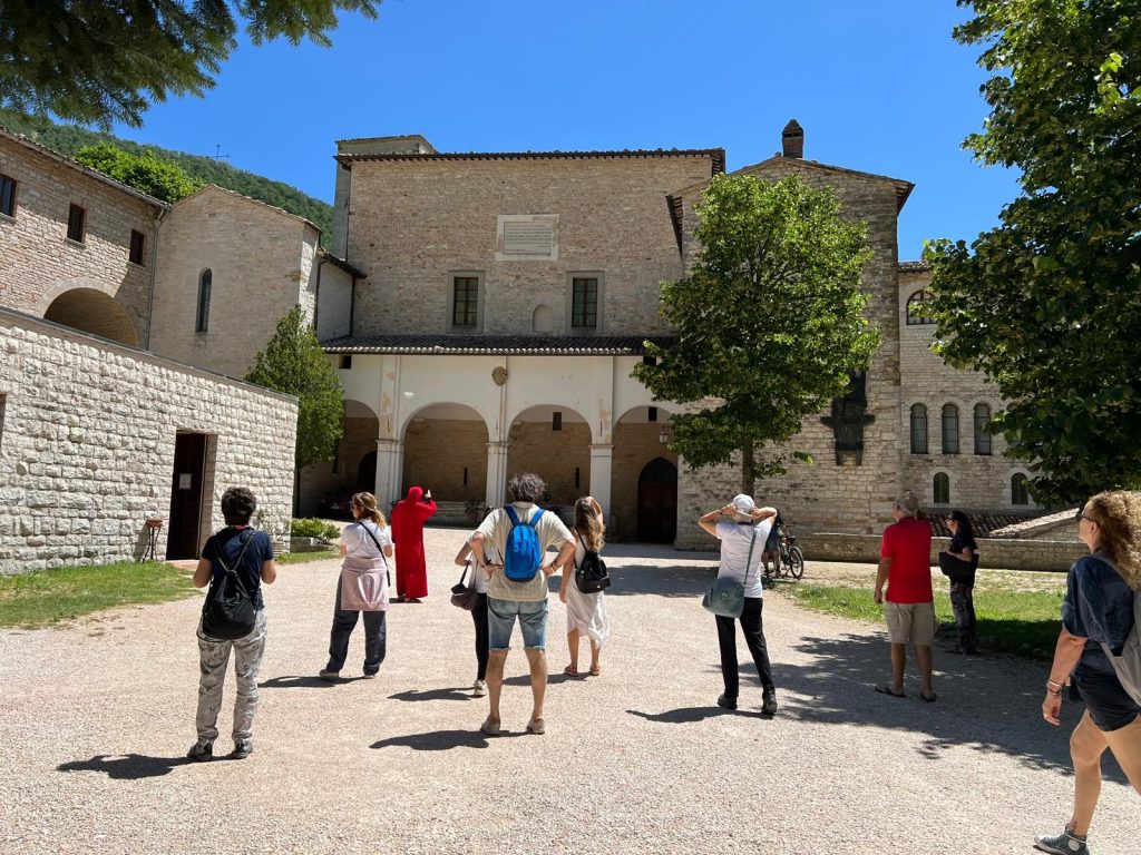 Ingresso Monastero di Fonte Avellana Marche