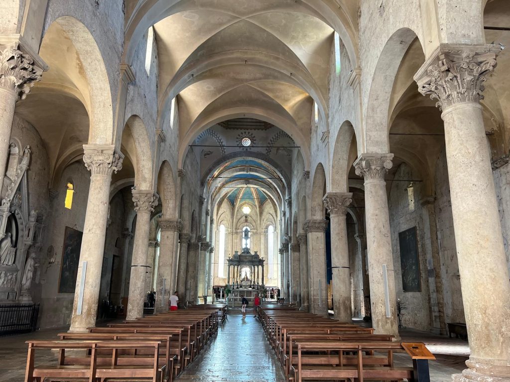 Duomo San Cerbone interno