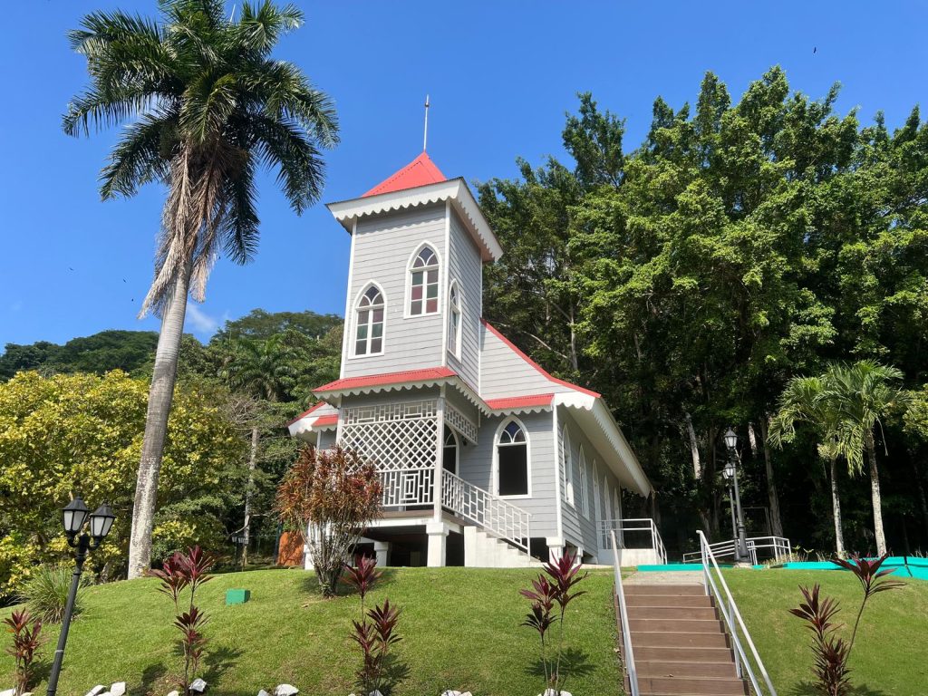 Chiesa anglicana Piazza Afro-Caraibica Mi Pueblito