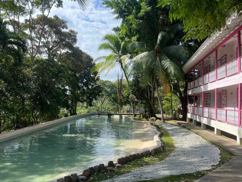 piscina Piazza Afro-Caraibica Mi Pueblito