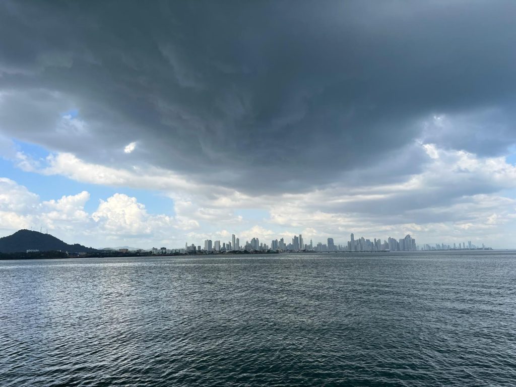 Skyline Panama City da Amador Causeway Panama City