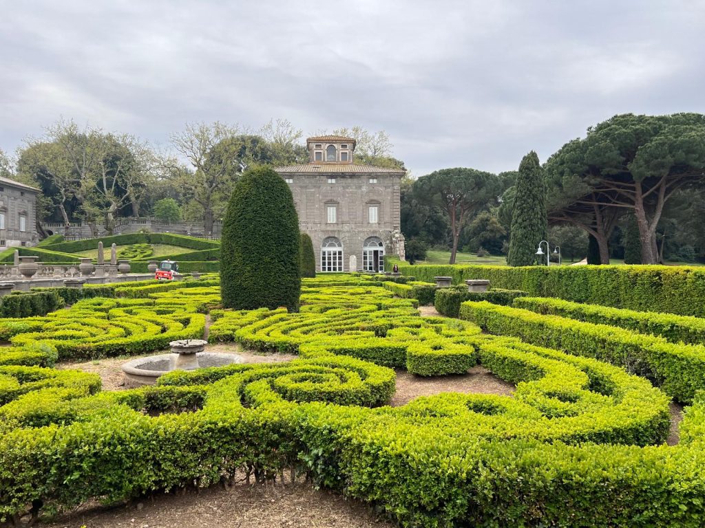Casino Montalto e giardini Villa Lante