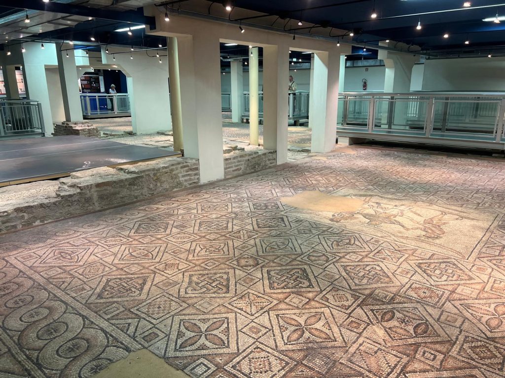 Domus dei tappeti di pietra Ravenna