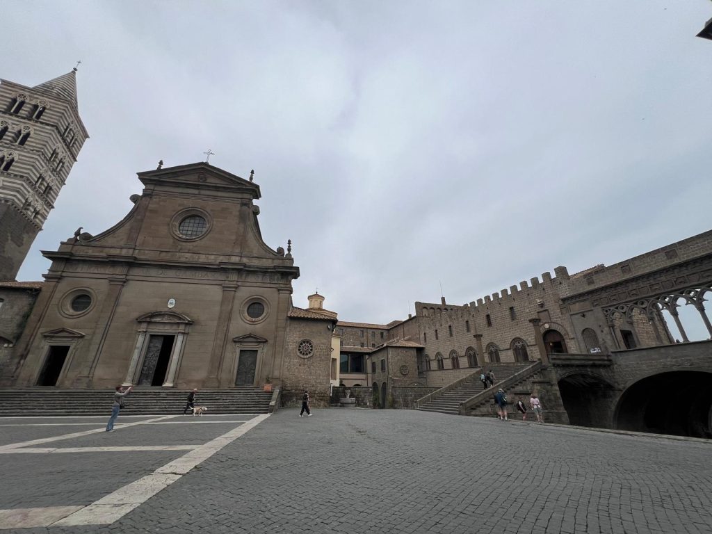 Piazza San Lorenzo Viterbo