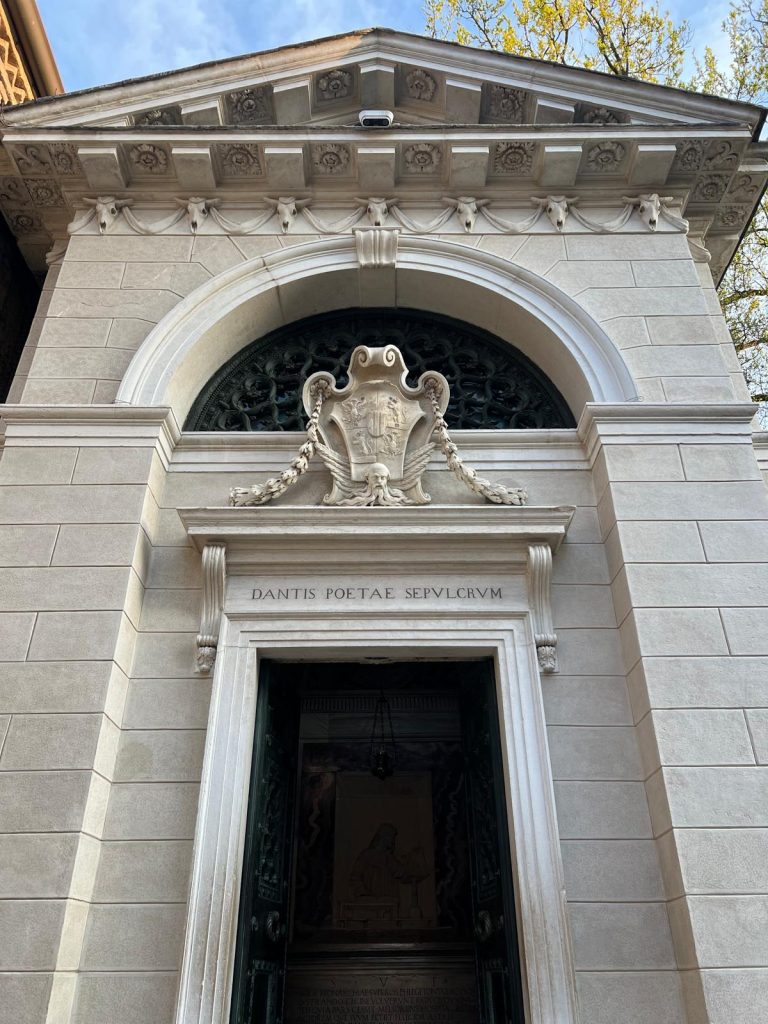 Tomba di Dante Ravenna
