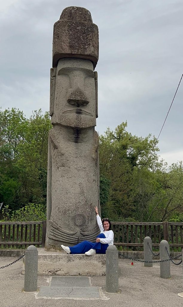 Statua Moai Vitorchiano