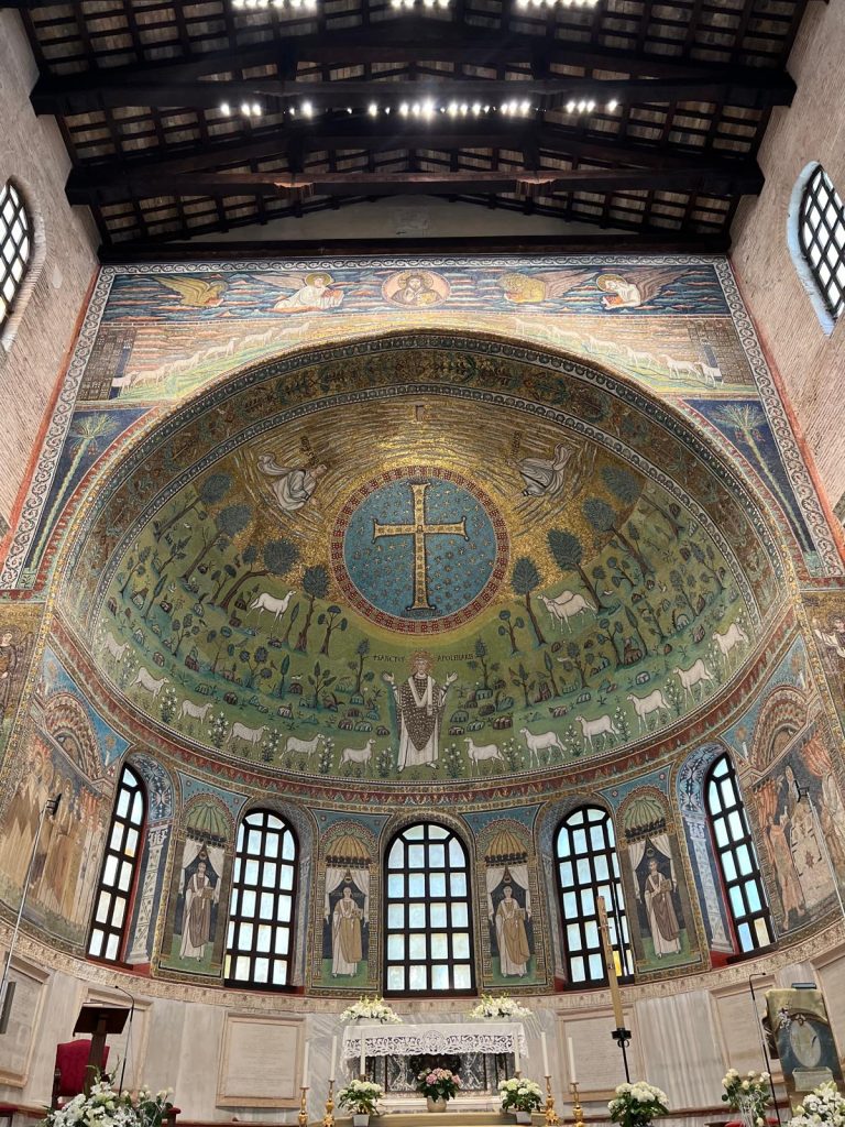 Sant'Apollinare in Classe Ravenna mosaici