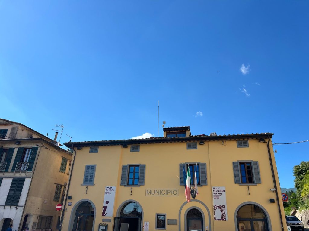 Municipio e Museo Venturino Venturi loro Ciuffenna