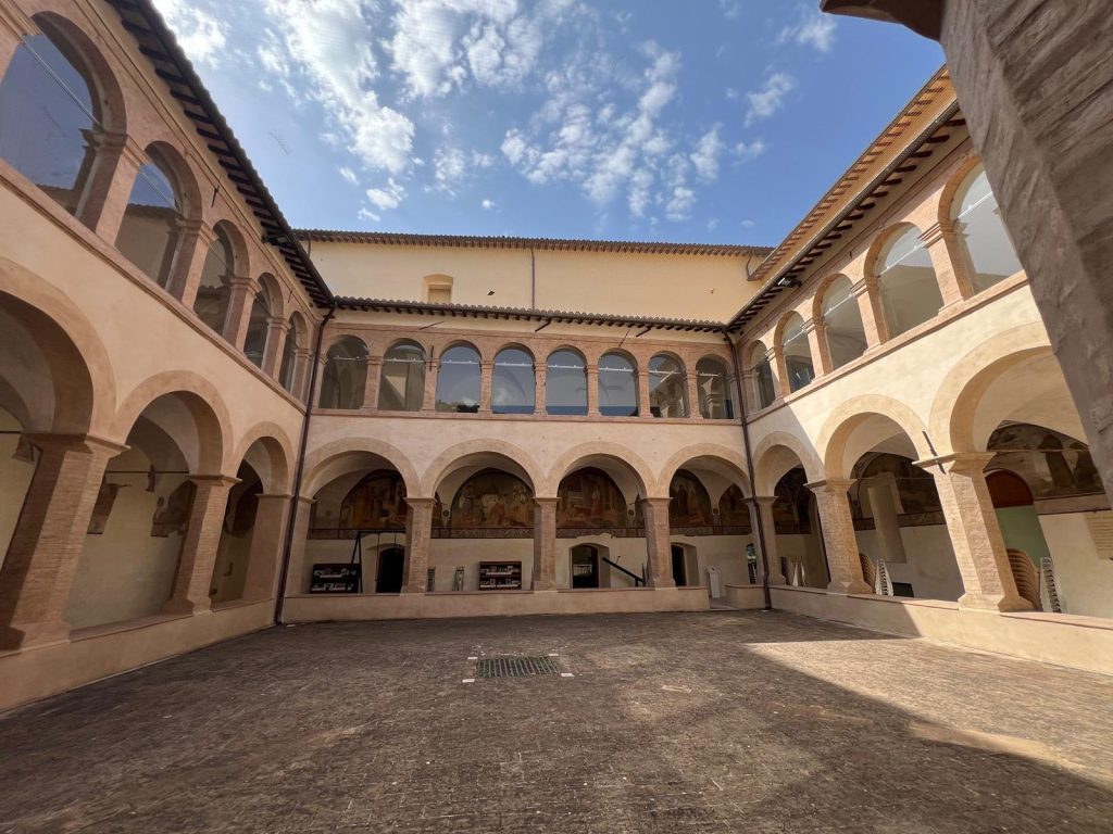 Chiostro San Francesco Trevi