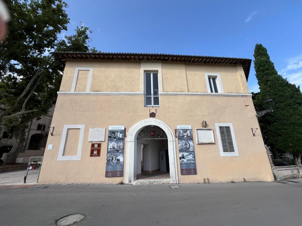 Complesso Museale San Francesco Trevi ingresso